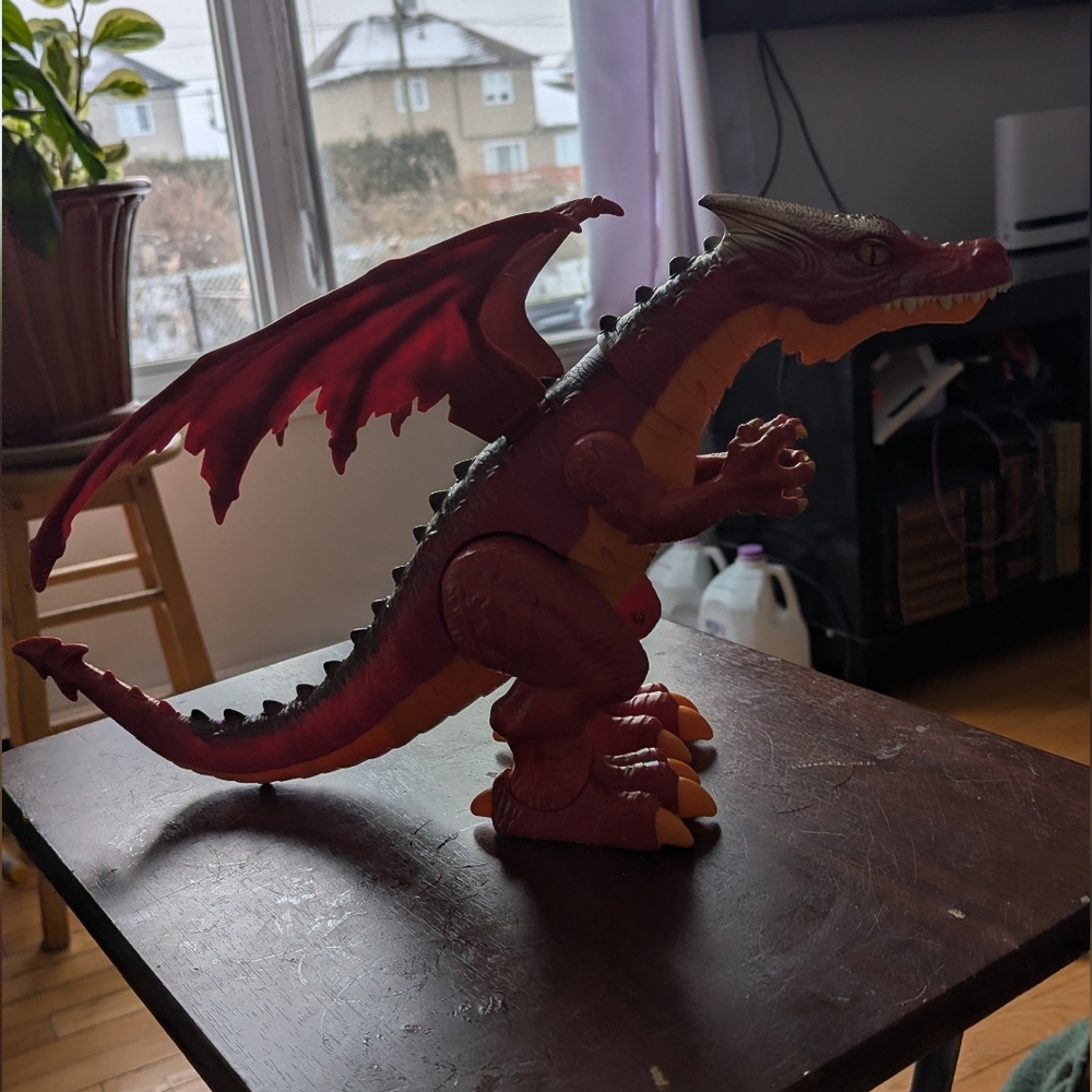 Robo-Alive Red Dragon